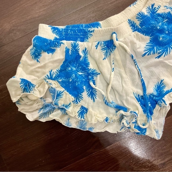 Surf Gypsy Shorts Size S. Palm Tree Beachy Flowy Ruffles Micro Shorts - Picture 5 of 5